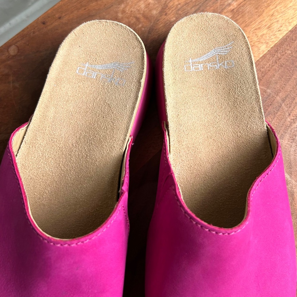 NEW Dansko Ravyn Fuchsia Milled Nubuck Leather Peep Toe Sandal 37 6.5 7 Vacation - Picture 7 of 7